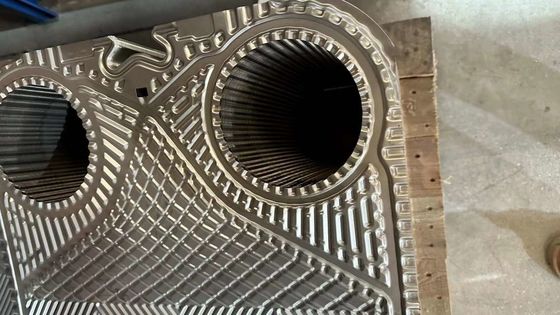 DN50 ประสิทธิภาพสูง GEA แลกเปลี่ยนความร้อนแผ่นด้วยความลึก 3 มมแผ่น corrugation